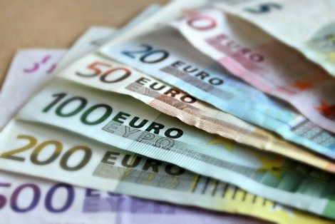 Snel en Makkelijk Geld Lenen: Een Praktische Gids